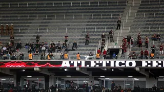 Com “torcida humana”, Athletico, que não para de crescer no campo, encolheu na arquibancada