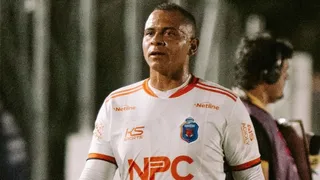 Ex-Athletico, Walter rescinde com clube após três jogos e pode se aposentar
