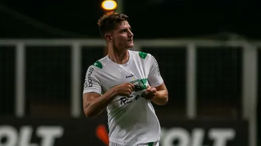 Natanael volta a marcar pelo Coritiba, mas lamenta virada: “Trocaria o gol pela vitória”