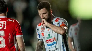 Operário passa sufoco e encaminha destino na Série B