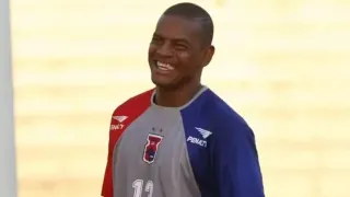 Flávio Pantera, Paraná Clube e um domingo mágico no Pinheirão