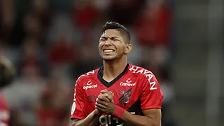 O que deve ocorrer com o Athletico no Caso Rony, que lembra situação de Dênis Marques