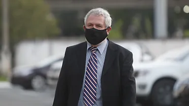 A quatro rodadas do final, diretoria do Paraná busca novo técnico e reavalia elenco