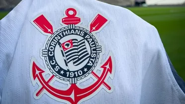 Filho de ídolo do Paraná Clube deixa o Corinthians após revelação de conversas com teor sexual