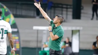 “Não podemos fazer três gols e não ganhar o jogo”, critica António Oliveira