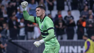 Com novo goleiro titular, Coritiba atinge fato inédito no início do Brasileirão