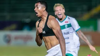 Maringá faz gol nos acréscimos e encerra jejum de três meses sem vencer