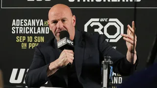 UFC muda regra e confirma combo de super lutas para 2026
