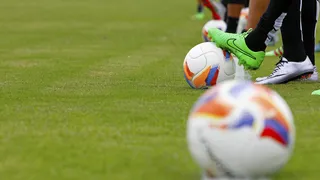 Liga de Futebol com antigos vícios