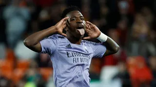 LaLiga investiga vídeo de menino chamando Vinicius Jr. de macaco no estádio do Valencia