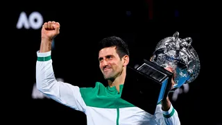 Austrália adia deportação e situação de Djokovic será decidida em audiência na 2ª