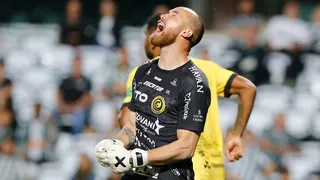 Quem é o goleiro André Luiz? Pergunte aos coxas