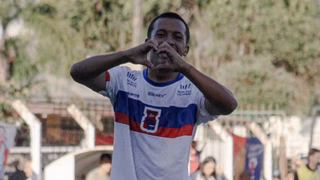 Jovem sai do banco e evita primeira derrota do Paraná Clube no Estadual