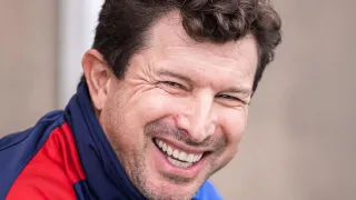 Tcheco explica estratégia ousada do Paraná Clube e alerta: “Manter a humildade”