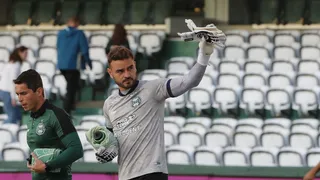 Gabriel resolve “dor de cabeça” no gol e termina temporada em alta no Coritiba