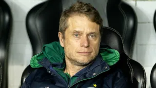 Seabra lamenta falta de eficiência do Coritiba após nova derrota e defende elenco