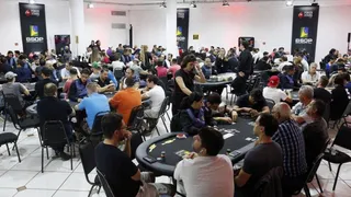 BSOP Curitiba: Veja fotos e vídeo do primeiro dia do Brasileiro de poker