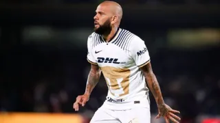 Pumas rescinde contrato de Daniel Alves por justa causa após prisão