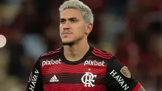 Pedro diz que levou soco de preparador físico de Sampaoli e caso vai parar na delegacia