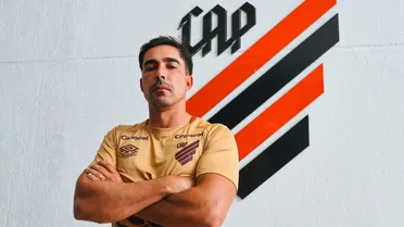 Athletico anuncia novo técnico que comandará elenco da Copinha