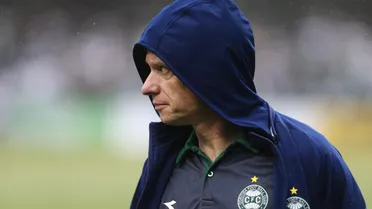 Destaque do Coritiba vira desfalque no Brasileirão; árbitro revela motivo