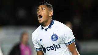 Coritiba vence e derruba tabu de 15 anos contra o Corinthians no Couto Pereira