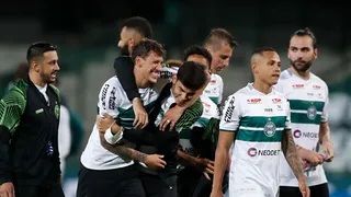 A dez jogos do fim, Coritiba tem retrospecto e média a favor pelo acesso