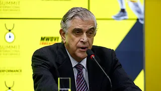 A pergunta de R$ 200 milhões: para onde vai o dinheiro das vendas no Athletico, Petraglia?