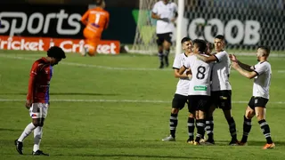 Paraná perde para o Figueirense e fica colado na zona de rebaixamento