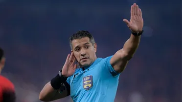 Entenda por que a CBF não divulgou áudio do VAR em expulsão de goleiro do São Paulo