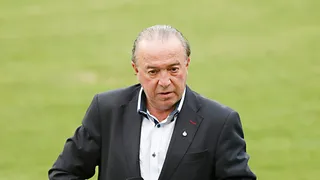 Follador anda sonhando (ou falando?) demais no Coritiba