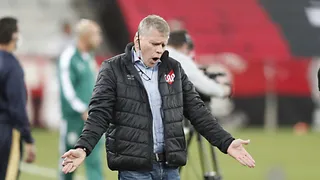 “Interpretação é a bengala da arbitragem”, dispara Autuori após polêmicas