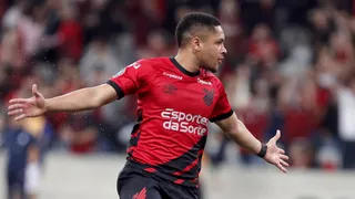 Com Wesley Carvalho, Vitor Roque dobra finalizações na comparação com Turra