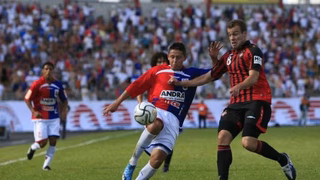 Melhor do clássico, Chico foi a cara do Campeonato Paranaense