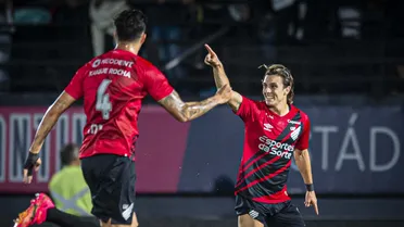 Letal, Athletico vence o Bragantino e avança às quartas de final