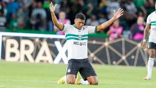 Coritiba sofre mas vence; Athletico sofre mas empata