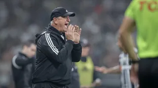 Após vitória, Felipão coloca Atlético-MG na briga pelo título: ‘Eu acredito’