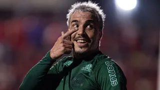 Coritiba conta com tropeço do Goiás e vira líder isolado da Série B
