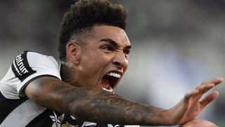 Botafogo acerta venda de Igor Jesus e Coritiba fatura com transferência