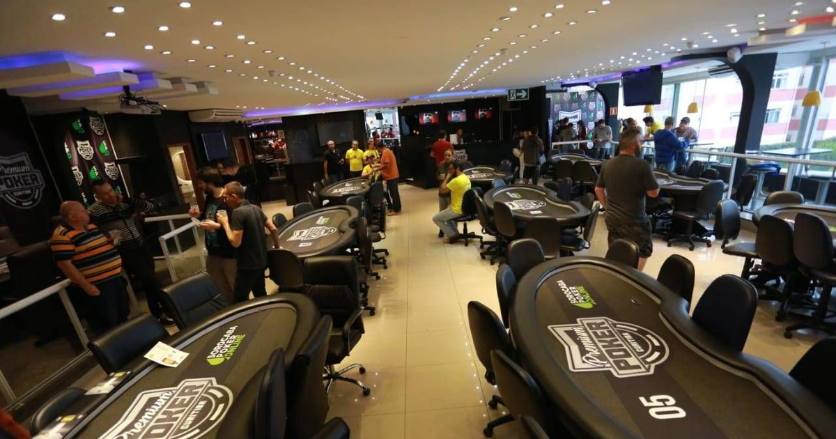 Premium poker fecha temporariamente e dono promete regularizar dívidas