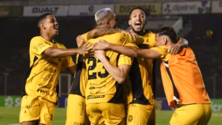 Campeonato Paranaense define último rebaixado; veja como foi Cascavel x Andraus