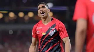 Carrasco no Barradão, Julimar vira peça-chave no ataque do Athletico contra o Vitória