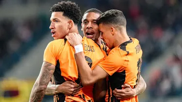 Ex-Athletico faz gol contra e dá assistência em eliminação do Shakhtar na Europa