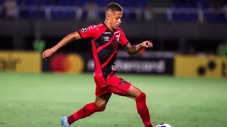 Pedro Rocha e Vitinho vivem últimas semanas de contrato; Felipão analisa futuro