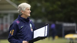 Pia Sundhage comanda coletivo da seleção e Rafaelle destaca intensidade dos treinos