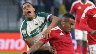 Coritiba sofre empate justo para quem joga de mãos dadas com a sorte