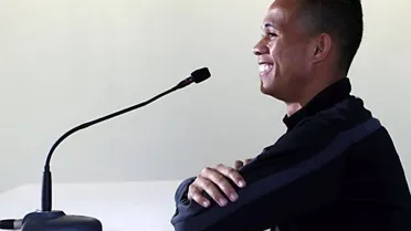 Enquete: se a Fifa permitir, o Coritiba deve concluir a contratação de Léo Moura?