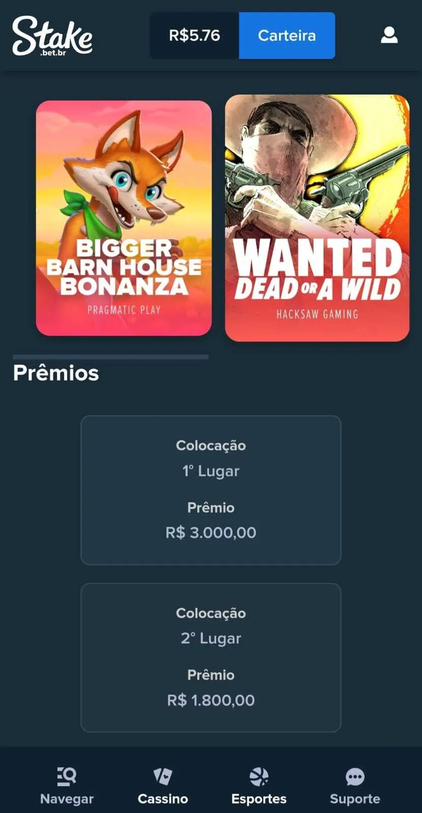 Promoção do Stake.bet.br com os jogos Bigger Barn House Bonanza e Wanted Dead or a Wild, exibindo prêmios de R$ 3.000 para 1º lugar e R$ 1.800 para 2º lugar.