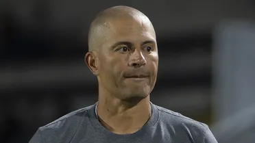 Cria do Athletico opina sobre trabalho com Alex, ídolo do Coritiba