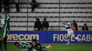 Régis celebra “redenção” no Coxa e aposta na força do Couto contra o Flamengo